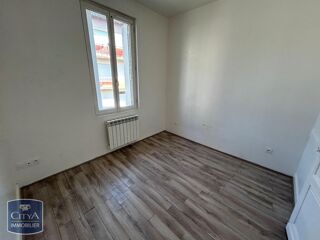  Appartement à louer 2 pièces 31 m²