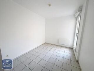  Appartement à louer 2 pièces 33 m²