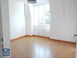  Appartement à louer 3 pièces 72 m²