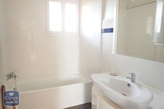  Appartement à louer 4 pièces 81 m²