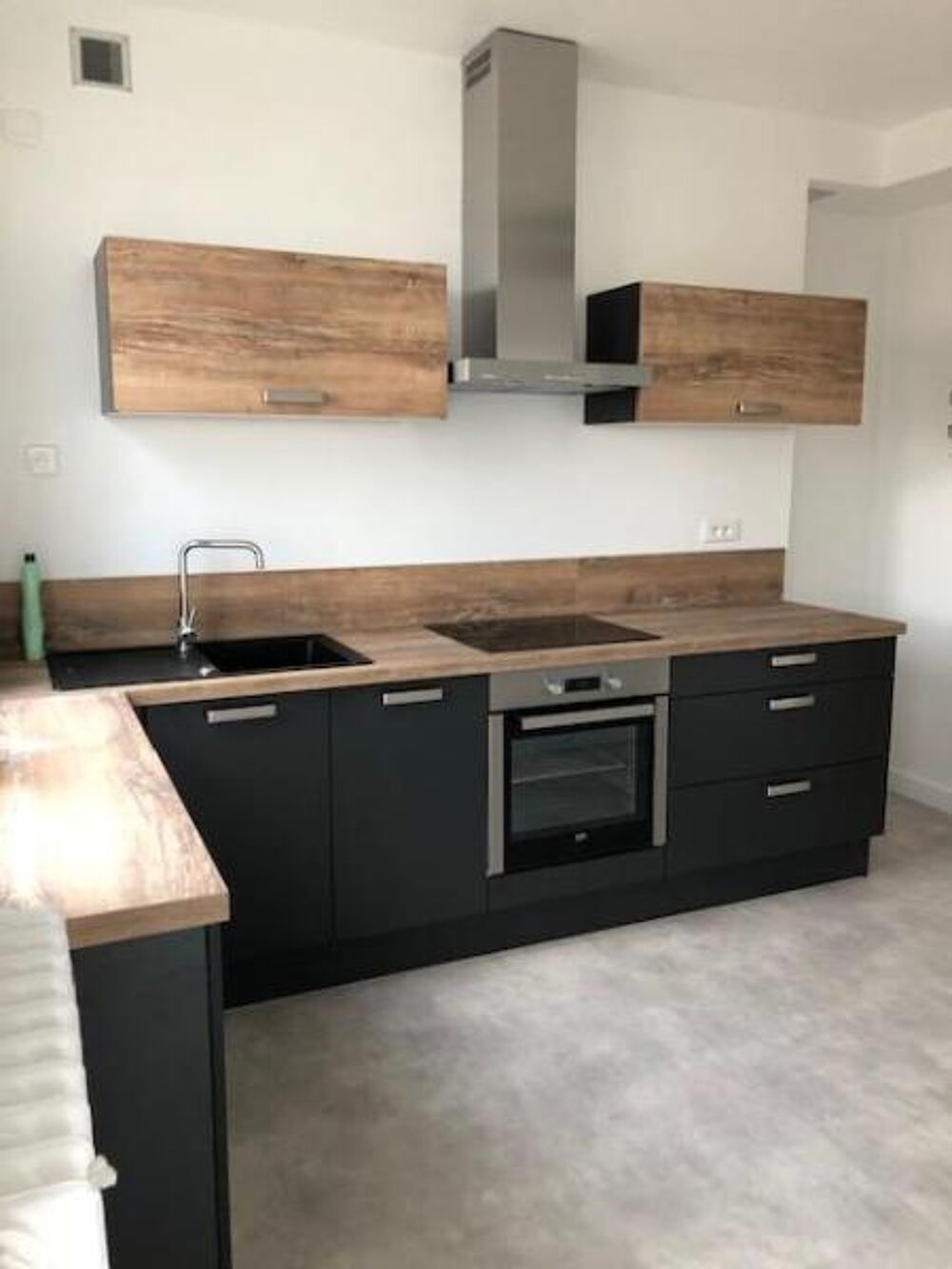 location Appartement - 3 pièce(s) - 82 m² Saint-Étienne (42000)