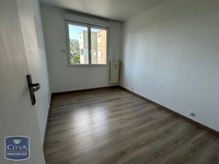  Appartement à louer 4 pièces 78 m²