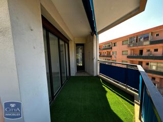 Appartement à louer 3 pièces 77 m²