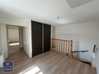  Maison à louer 4 pièces 129 m²