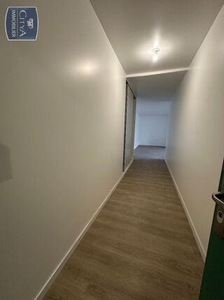  Appartement à louer 4 pièces 93 m²