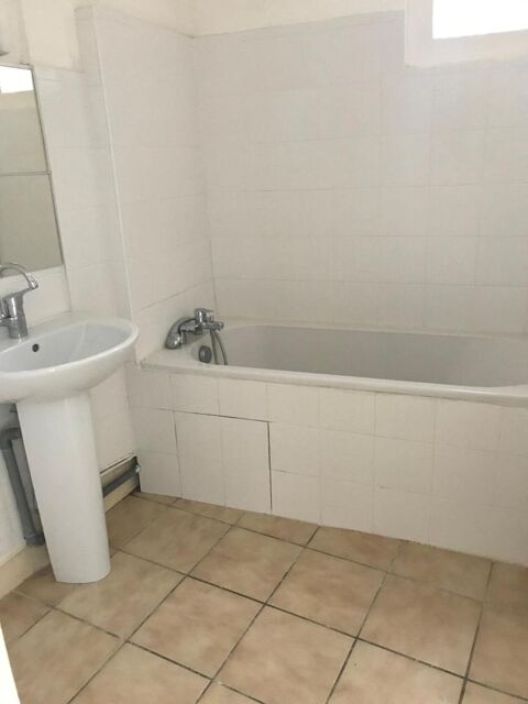  Appartement � louer 4 pi�ces 80 m�