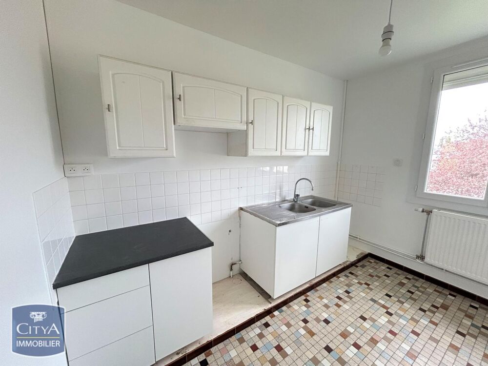 location Maison - 5 pièce(s) - 97 m² Le Mans (72000)