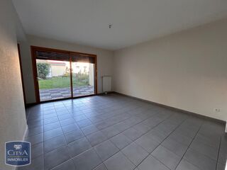  Appartement à louer 3 pièces 74 m²