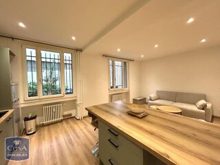  Appartement à louer 3 pièces 68 m²