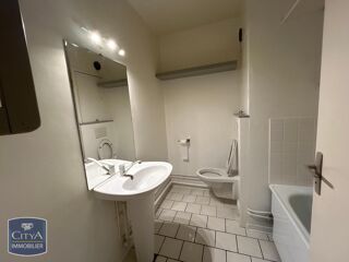  Appartement à louer 1 pièce 36 m²
