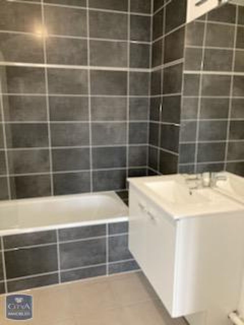 location Appartement - 2 pièce(s) - 43 m² Reims (51100)
