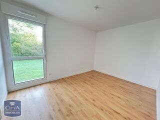  Appartement à louer 3 pièces 64 m²