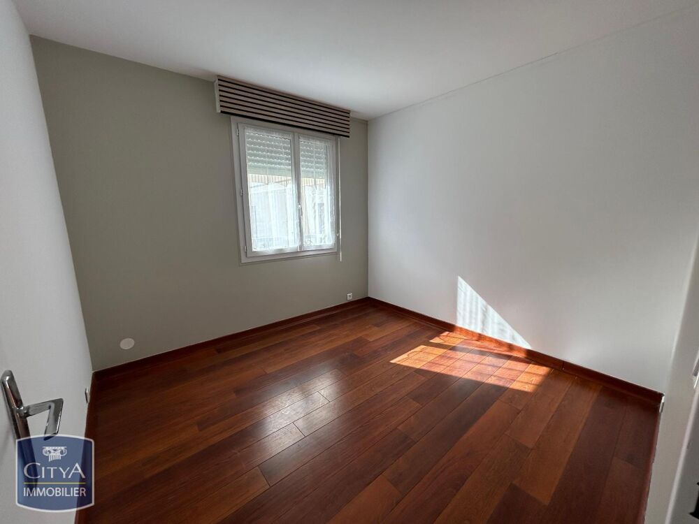À LOUER : Appartement meublé T4 situé à Trappes, dans le....