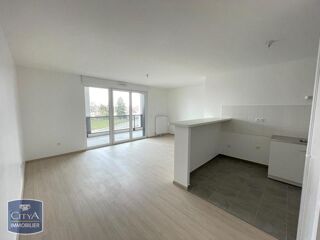  Appartement à louer 3 pièces 65 m²
