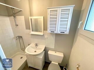  Appartement à louer 2 pièces 27 m²