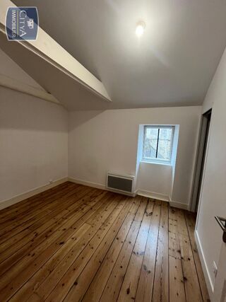  Appartement à louer 2 pièces 42 m²