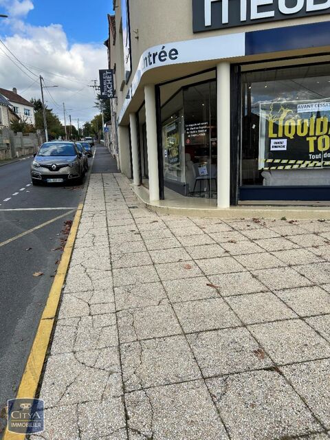   Location / Local Commercial 