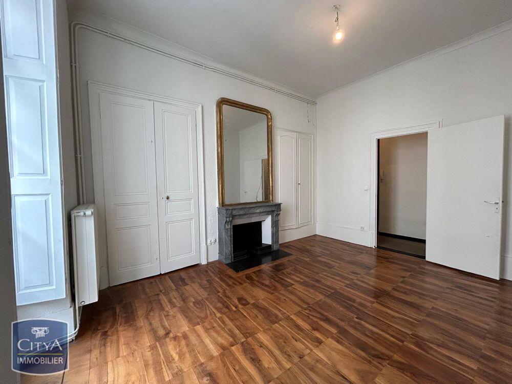 À LOUER : Appartement T2 situé à Grenoble, dans le quart....