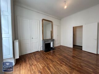  Appartement à louer 2 pièces 94 m²