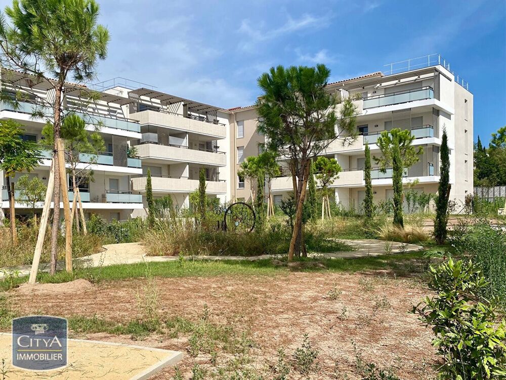 À LOUER : Découvrez cet appartement récent T3 situé à Sa....