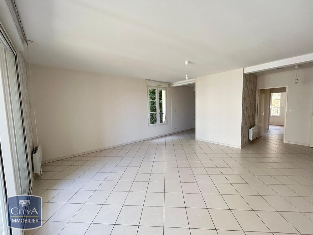 location Appartement - 4 pièce(s) - 91 m² Le Mans (72000)