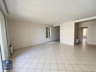  Appartement à louer 4 pièces 91 m²