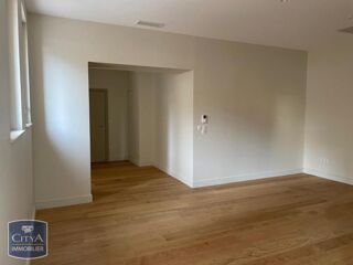 Appartement à louer 3 pièces 73 m²