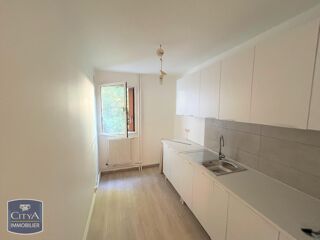  Appartement à louer 2 pièces 44 m²