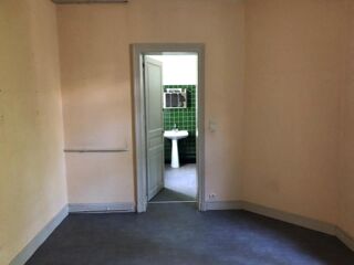  Appartement à louer 4 pièces 85 m²