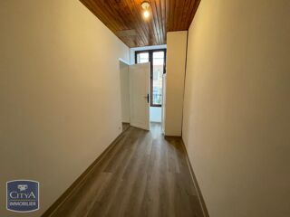  Appartement à louer 4 pièces 96 m²