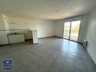  Appartement à louer 3 pièces 75 m²