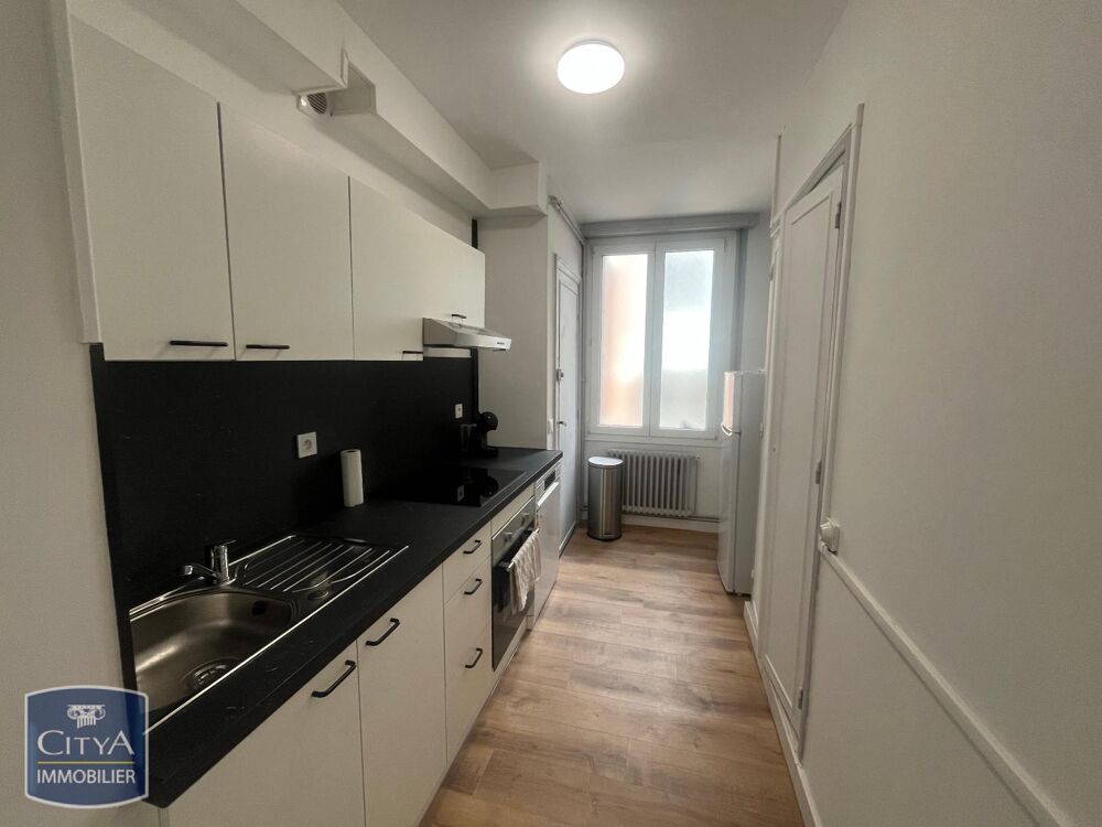 À LOUER ! Découvrez cet appartement meublé et rénové de ....