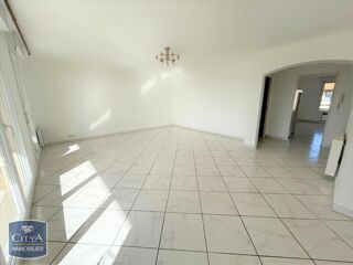  Appartement � louer 5 pi�ces 123 m�