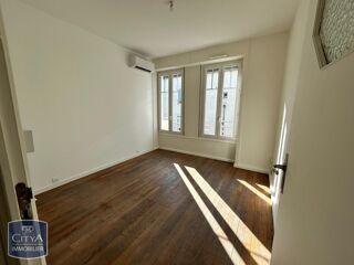  Appartement à louer 3 pièces 70 m²