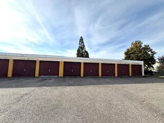  Parking / Garage à louer 
