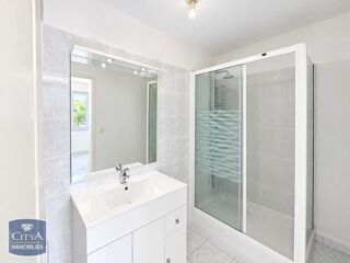  Appartement à louer 2 pièces 46 m²