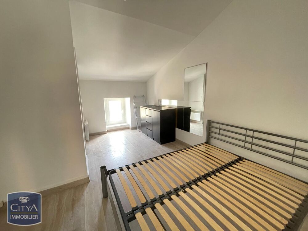 LOCATION - NIMES - STUDIO MEUBLE - CLIMATISATION - QUART....