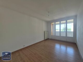  Appartement à louer 3 pièces 64 m²