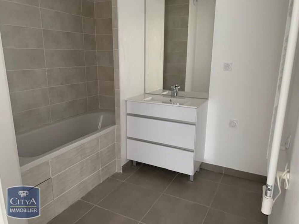 location Appartement - 3 pièce(s) - 61 m² Marseillan (34340)