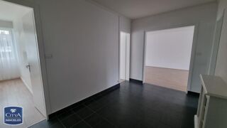  Appartement à louer 3 pièces 98 m²