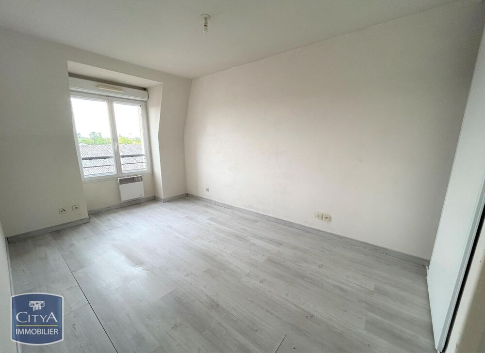 location Appartement - 3 pièce(s) - 60 m² Saint-Quentin (02100)