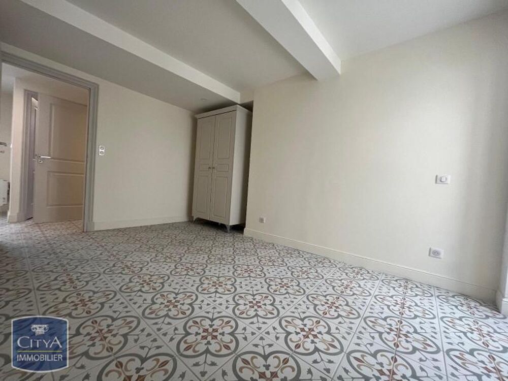 LOCATION - NIMES - 3 PIECES - APPARTEMENT RENOVE - HYPER....