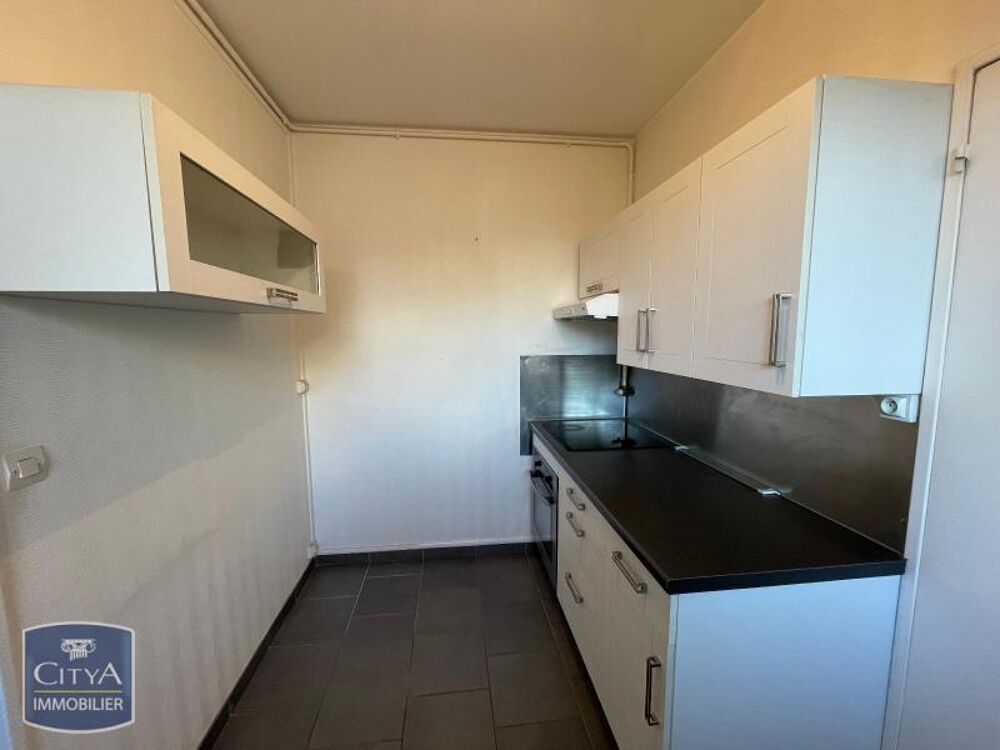 Hyper centre - À LOUER : Appartement rénové T3 situé en ....