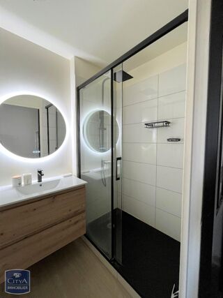  Appartement à louer 3 pièces 62 m²