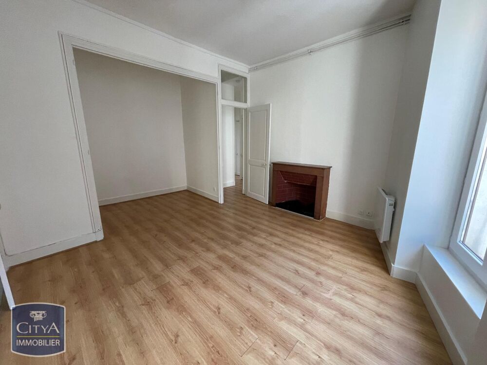 À LOUER : Appartement T3 situe é127 GRANDE RUE à La Tron....