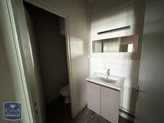 Appartement à louer 2 pièces 55 m²