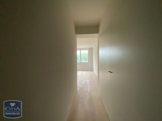  Appartement à louer 2 pièces 63 m²