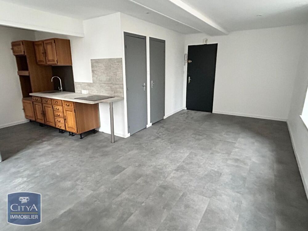 À LOUER : Appartement rénové T2 composé de: entrée dans ....