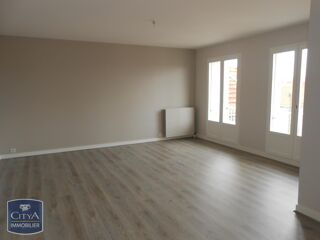 Appartement à louer 4 pièces 100 m²