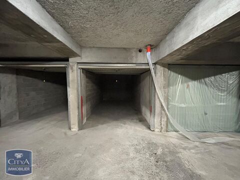  Parking / Garage  louer 